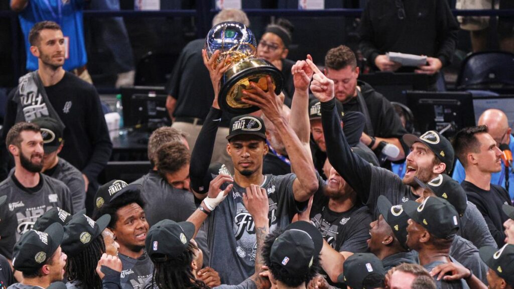 Wembanyama lleva a los Spurs a l final de la NBA en la que se enfrentarán a los New York Kincks