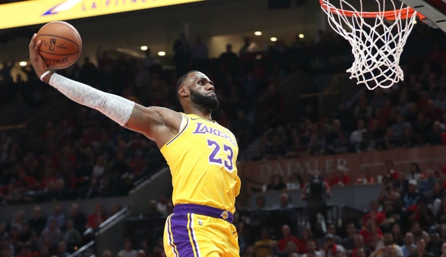 Lebron James dice adiós a los playoffs y podría dejar los Lakers