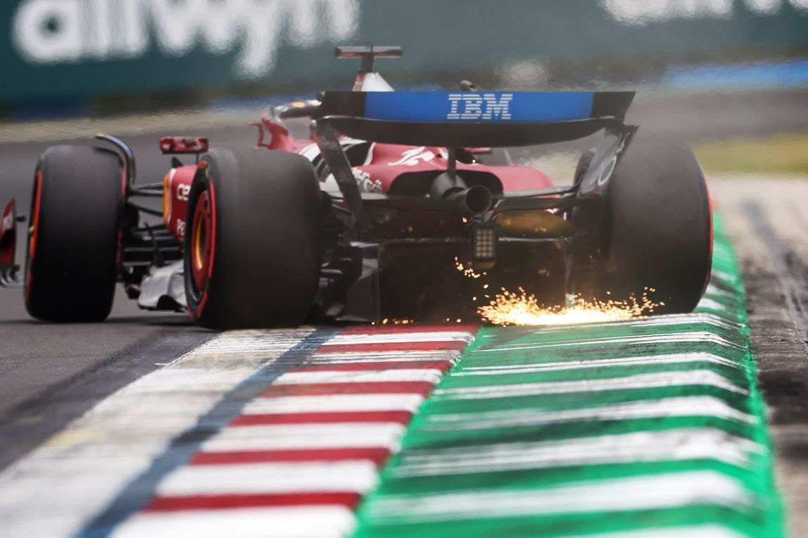 Ferrari , en una crisis que ya vivieron Alonfo y Sainz