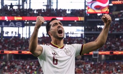 Mikel Merino lleva a España a cuartos con un gol en el tiempo añadido